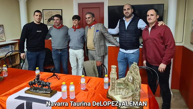 Charla de Aar&oacute;n Palacio