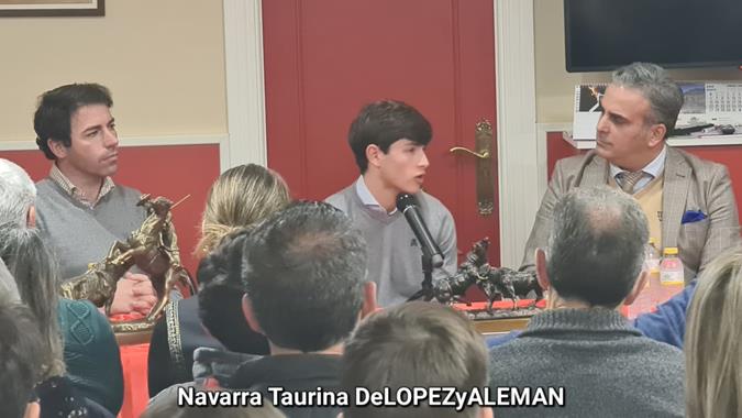 Charla de Aar&oacute;n Palacio